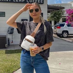 CLUCI Small Sling Vegan Leather Crossbody